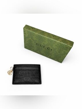 Gucci GG Debossed Leather Card Holder Wallet in Black Calfskin Leather NEW!